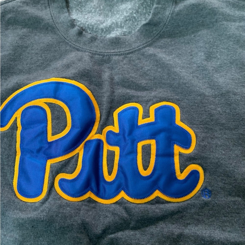 Gildan Pitt University Charcoal Heavy Blend Sweatshirt